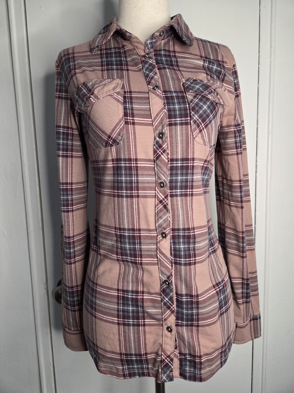 Como Vintage Pink Plaid Button-Up Shirt